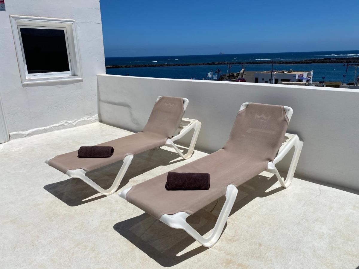 Mirador Del Muelle House Vandrarhem Orzola Exteriör bild